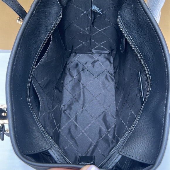 MICHAEL KORS
Jet Set Travel Logo Top-Zip Shoulder Tote
Bag BLACK MULTI Color - Picture 12 of 15